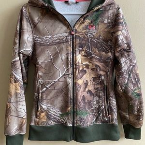 Small Under Armour Camouflage Zip Up Jacket